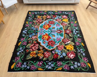 Vintage Moldovian Rose Kilim Rug: Handwoven Wool, Bohemian Decor (6x8)