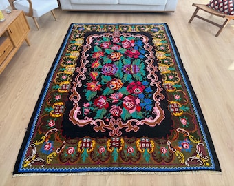 Vintage Moldovian Rose Kilim Rug: 6x9 Bohemian Wool Carpet