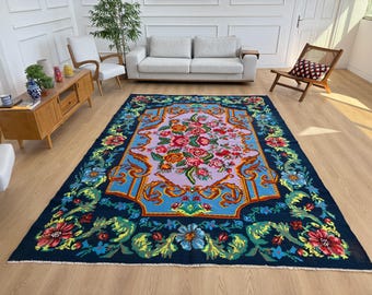 Handwoven Moldovian Rose Kilim Rug: Vintage Floral Wool Flatweave