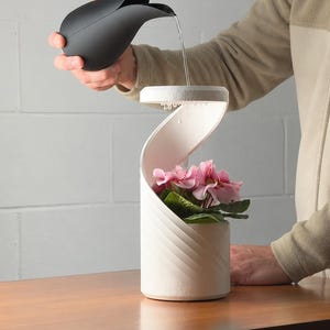 Zelfirrigerende plantenbak, moderne binnenpot met langzaam druppelsysteem, 3D-geprinte bureauplanter met verwijderbare lade, plantenliefhebber cadeau