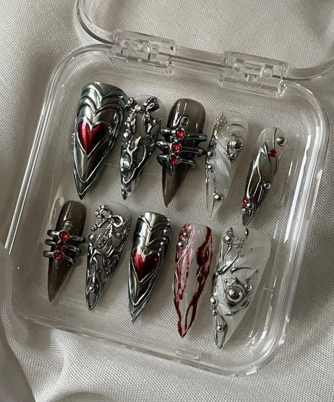 Gothic Chrome Press On Nails, Dark Romance Heart Nail Set, Silver 3D Nail Art, Gothic Glam Handmade Reusable Nail Gift
