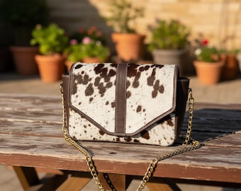 Bolso bandolera de piel de vaca marrón hecho a mano – Bolso estilo western con pelo en la piel para mujer