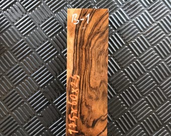 Turkish Walnut Knife Handle Scales – High Quality, Kiln Dried Hardwood