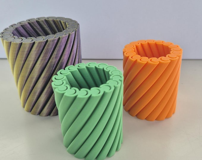 Spiral Twist Fidget Toy | 3D Printed Expanding & Collapsing Desk Gadget