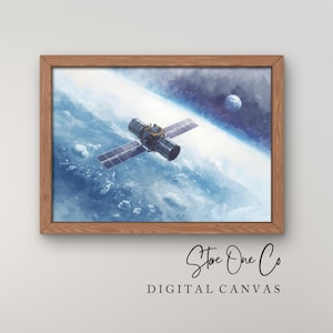 以下が含まれることがあります： 宇宙の衛星を描いた、額入りのデジタルキャンバスプリント。地球と天体が背景に描かれています。このアートワークは、太陽電池パネルを備えた衛星の詳細なイラストを特徴とし、青と白の大気中の背景に設定されています。フレームは木製で、下部には「Store One Co DIGITAL CANVAS」というテキストがあります。
