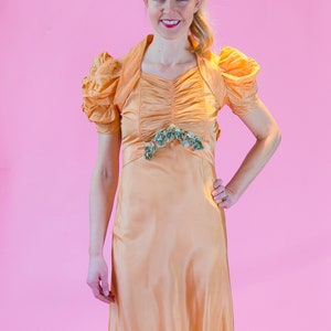1930&#39;s Peach Taffeta Formal Dress 30&#39;s Prom Dress Puffy Sleeves Gown