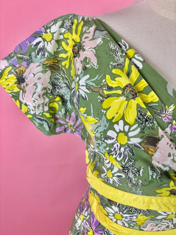 1950’s Floral Wiggle Dress - image 2