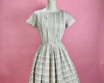 1950’s Lace Trimmed Fit N Flare Party Dress