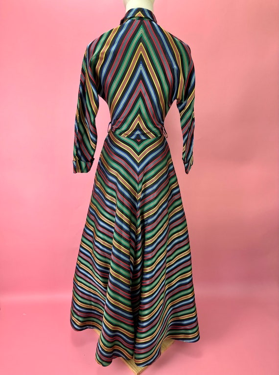 1940’s Rainbow Satin Housedress - image 7