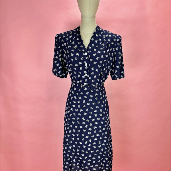 1940's Navy Blue rayon Crown print Day Dress Size Large