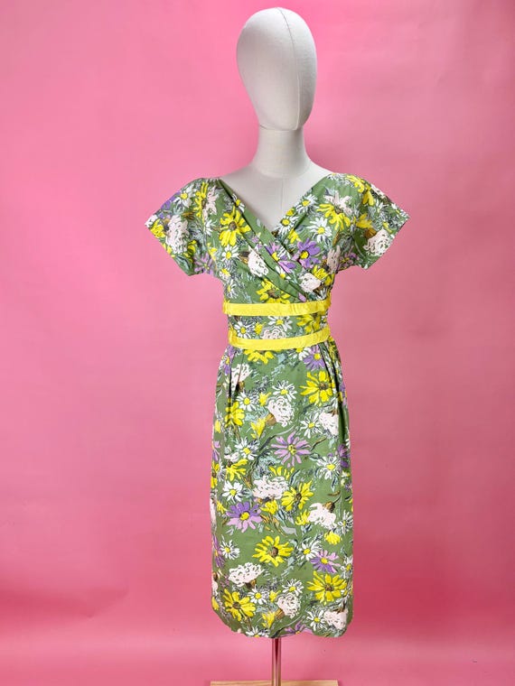 1950’s Floral Wiggle Dress - image 1