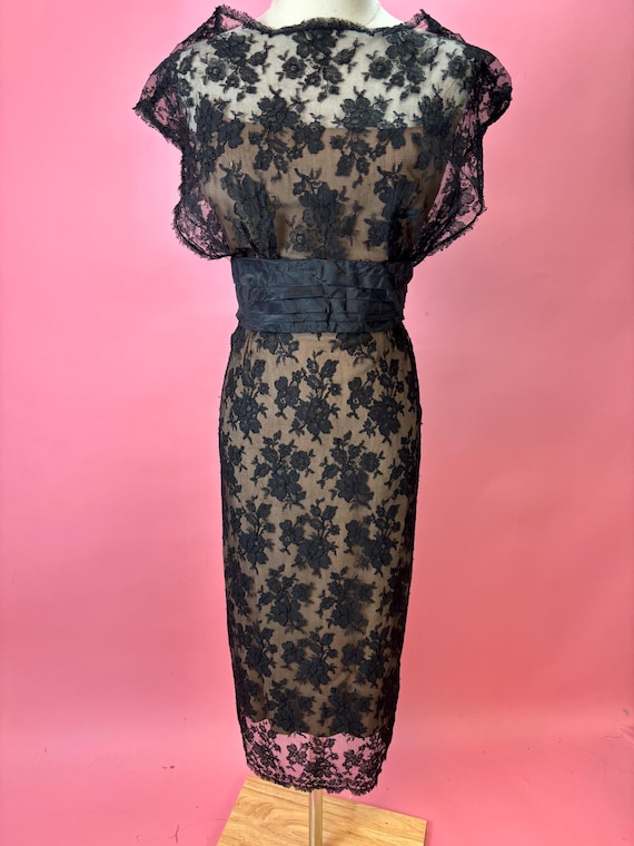 1950’s Lace Illusion Wiggle Cocktail Dress - image 2