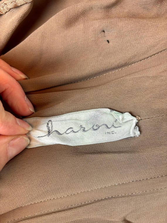 1950’s Lace Illusion Wiggle Cocktail Dress - image 7