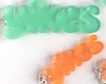 Pendientes YIKES / acrílico cortado con láser / joyería divertida