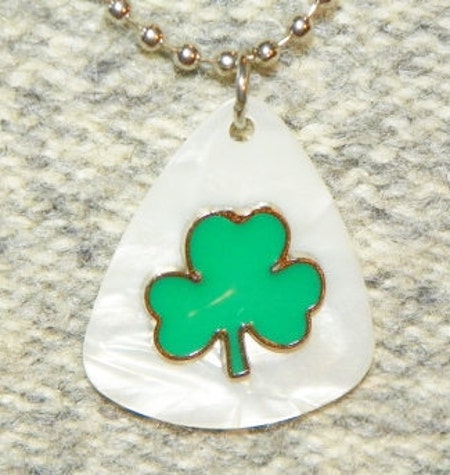 st pattys day necklace craft