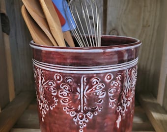 Utensil holder / pottery for spoons and utensils / ceramics / kitchen decor / gift for cooks / wedding gift / kitchen crock / Christmas