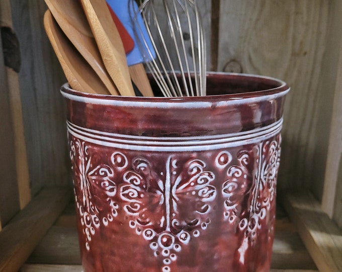 Utensil holder / pottery for spoons and utensils / ceramics / kitchen decor / gift for cooks / wedding gift / kitchen storage / Mother's Day