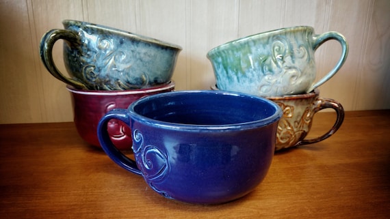 Suppenbecher / Handgefertigter Keramik-Suppentopf / Suppenschüssel mit Henkel / Großer Becher / Handgefertigter Suppenbecher / Keramik-Suppenschüssel / Weihnachten / Geschenk