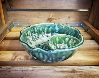 Chip and dip bowl / pottery chip and dip / double bowl / pottery serving bowl / pistachio bowl / Nut bowl / pottery bowl / Mother's day gift