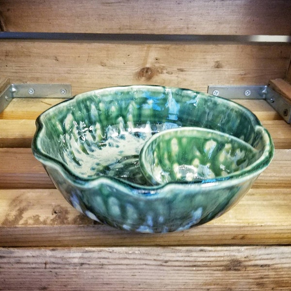 Chip and dip bowl / pottery chip and dip / double bowl / pottery serving bowl / pistachio bowl / Nut bowl / pottery bowl / Mother's day gift