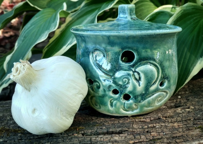 Garlic Keeper / handmade pottery / ceramic garlic pot with Etsy