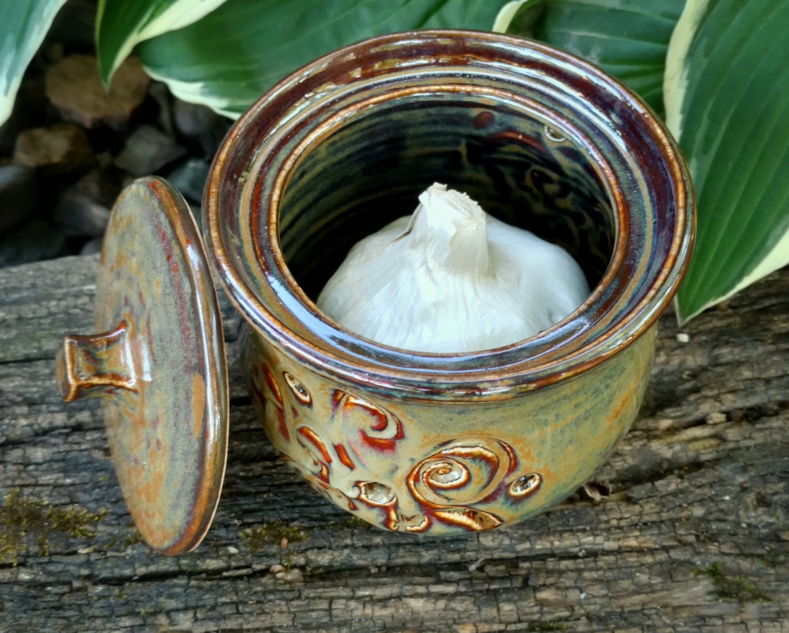 Garlic Keeper / handmade pottery / ceramic garlic pot with Etsy