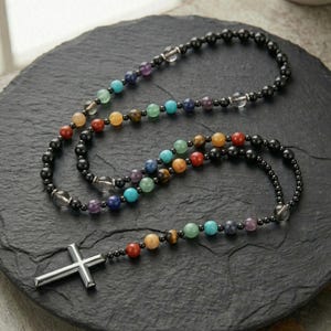 Rosario de 7 piedras de obsidiana, collar con colgante de cruz de hematita, cuentas de lapislázuli, regalo católico, rosario para mujer y hombre, color negro.
