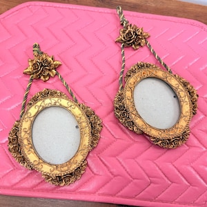Vintage Hollywood Regency Picture Frames | Set of 2 | Round Ornate Gold Rococo Oval Frames| 80s Taiwan | Grandmillennial Shabby Chic Decor