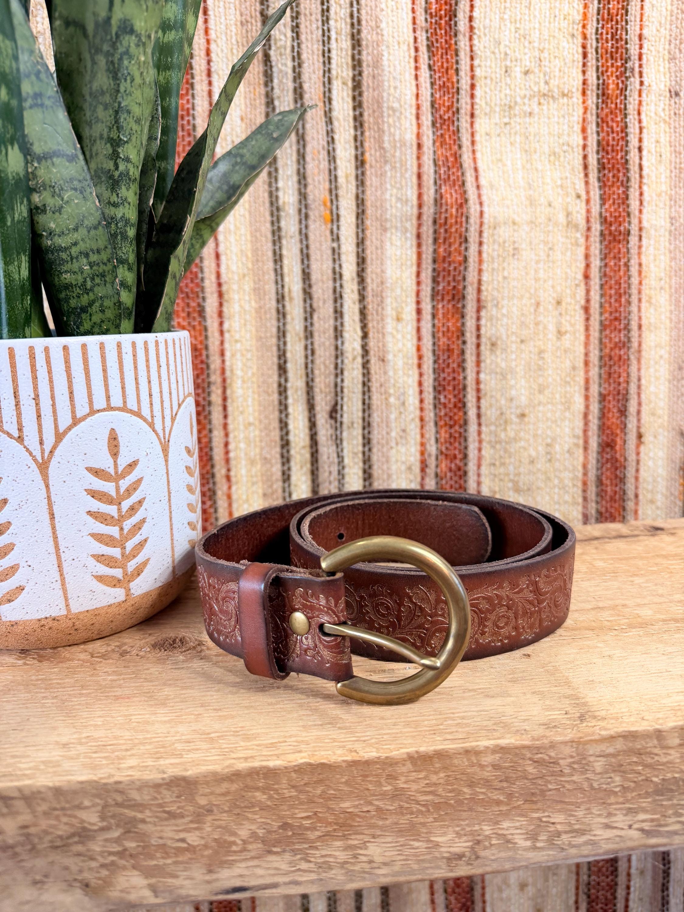 FOSSIL Burnt Dark Brown Floral Tooled Leather Brass Engraved Buckle Boho Belt FOSSIL Burnt Dark Brown Floral Tooled Leather | Mercari main image 3