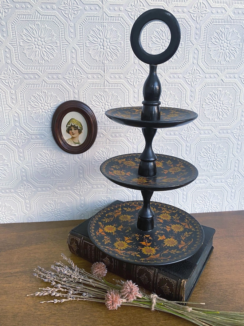 Vintage Tiered Serving Stand | Hand Painted Floral Wood Display | Three Tier Black Lacquer Dessert Tray | Pastry Stand | Tea Party Decor immagine 1