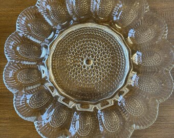 Vintage Indiana Glass Hobnail Deviled Egg Oyster Plate Beaded Glass 15 Eggs 11”