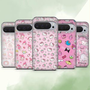 Puede incluir: Cinco fundas para tel&eacute;fono con dise&ntilde;os rosas y blancos con personajes de dibujos animados y patrones. Las fundas muestran varios dise&ntilde;os, incluyendo Hello Kitty, fresas y otras ilustraciones bonitas. Las fundas est&aacute;n dise&ntilde;adas para un modelo de tel&eacute;fono espec&iacute;fico.
