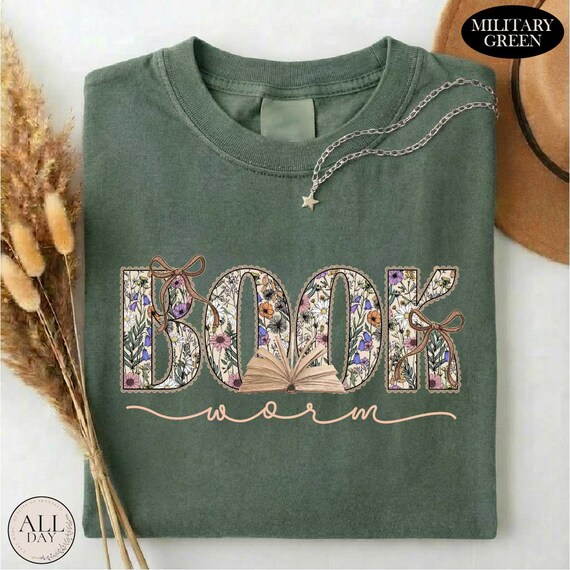 Comfort Colors Book Worm Shirt, Bookish Aesthetic T-shirt, Cute Book Lover Graphic Top, Floral Librarian Sweatshirt, Flower Reading Apparel