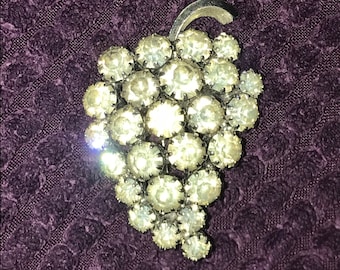 Vintage Rhinestone Grape Bunch Cluster Harvest Prong Set Unmarked Rhodium Plated