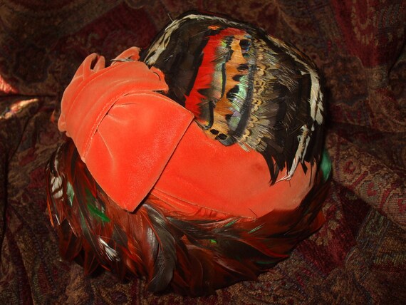 Gorgeous Vintage '40s Feather Velvet Orange Hat M… - image 4