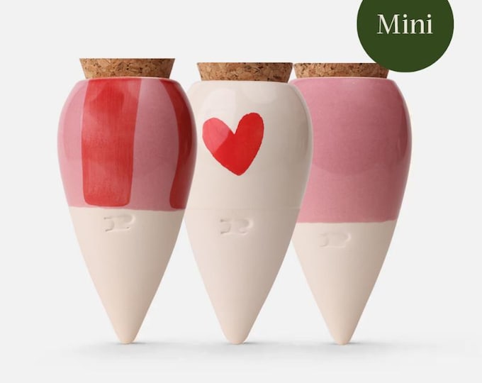 Trio mini Ollas “The Lovers” von Pepín – Herzförmige Bewässerungshilfe aus Keramik