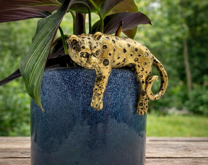 Goldfarbener Leoparden-Blumentopf-Hänger | Safari-Dekoration aus Kunstharz | 11 cm
