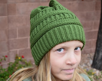 Olivgrüne Chunky Winter Beanie – Handgemachte dicke Mütze