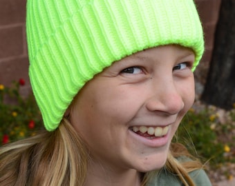 Neongelbe Kinder Wintermütze - Strahlende Mütze für Kinder