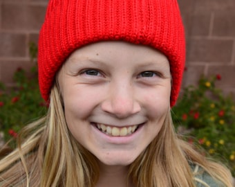 Rote Kinder Wintermütze - weiche Mütze für Kinder