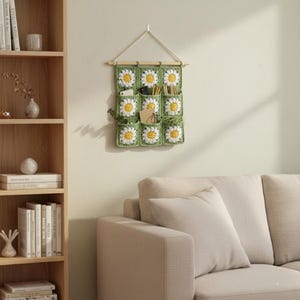 Daisy Crochet Wall Hanging Pattern PDF, Granny Square Organizer, Boho Wall Storage, Hanging Pocket Organizer Pattern, Instant Download PDF image 4