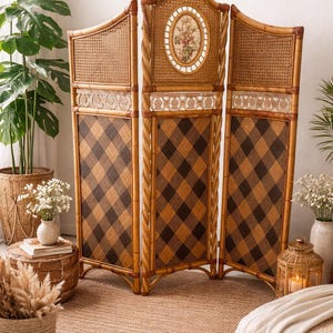 old fashioned dressing screen Antique Dressing Screen, Victorian, Decoupage Prints, Four-Panel Foldi Old Europe Antique Home Furnishings