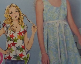 EMPIRE DRESS Pattern McCalls 7347 • Girls Sizes • Pull On Shorts • Pullover Top • Sewing Patterns • Childrens Patterns • WhiletheCatNaps
