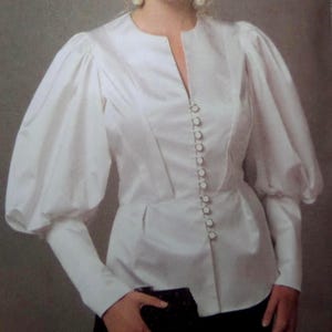 Princess Seam Blouse Pattern: Vogue 8453, Miss 6-12, Uncut, Outside Darts, Extended Cuff, Loop Button, Sewing Patterns, WhiletheCatNaps