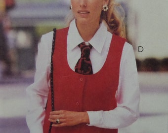 BUTTON FRONT JUMPER Pattern • McCalls 8456 • Miss 16-20 • Dart Fit Shirt • Scoop Neck • Sewing Patterns • Womens Patterns • WhiletheCatNaps