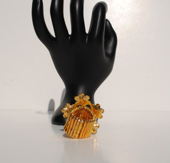 Gold and Rhinestone Flower Ring - image 5