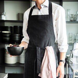 Linen apron for men, 30 colors, Black linen men's apron with pockets, Long grill apron, Aprons for men, Full apron for cook image 1