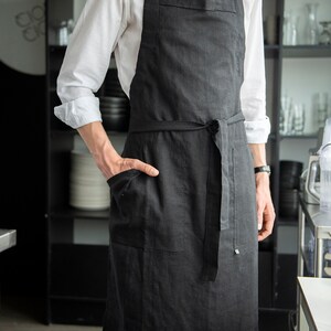 Linen apron for men, 30 colors, Black linen men's apron with pockets, Long grill apron, Aprons for men, Full apron for cook image 4