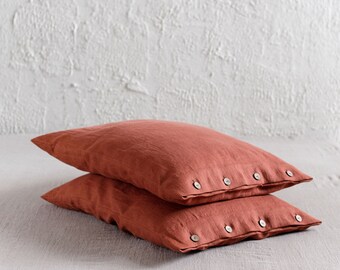 Linen pillowcase with buttons, Burnt orange linen pillowcases with coconut buttons closure, Burnt orange bedding, Includes 1 pillowcase