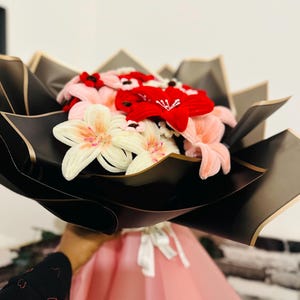 pipe clean flower bouquet for  birthday and graduation